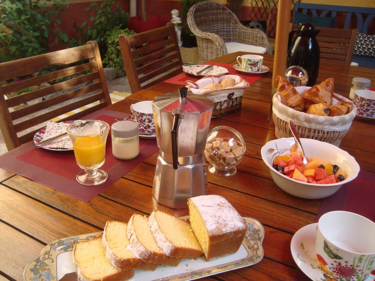 Bed And Breakfast Au Soleil Marsillargues 외부 사진